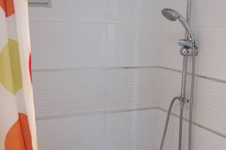 Appartement entier, Un beau studio Minerva piscines Surplombant apt de. Jupiter @ Bonanza Square ' in Benalmádena Costa, Benalmádena