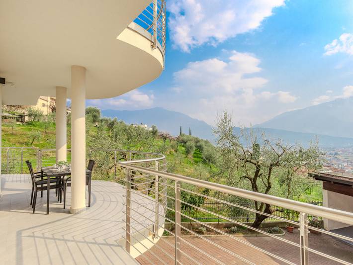 Ferienwohnung für 5 Personen, mit Garten und Ausblick sowie Terrasse und Seeblick - 1