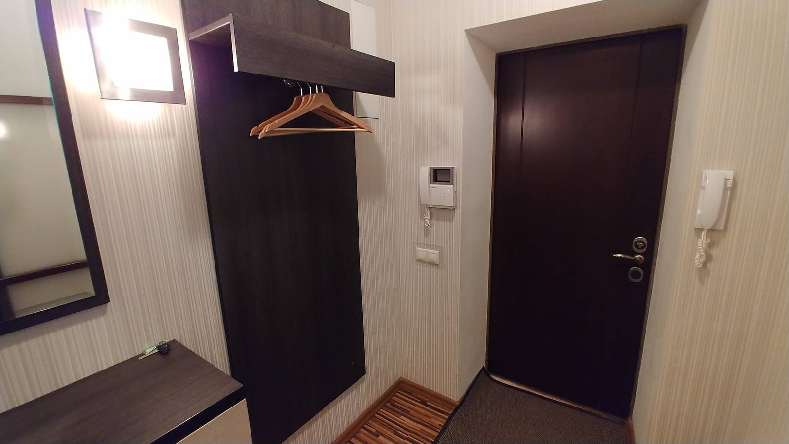 Ganze Wohnung, Eine komfortable Zweizimmerwohnung im Zentrum in Kiew, Ukraine