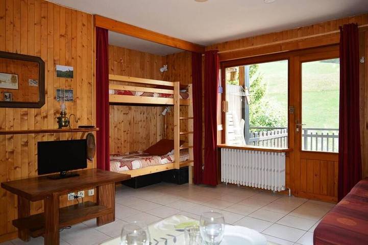 Ganze Wohnung, Bis 200m skipiste, Erdgeschoss, blick berg, terrasse, parkmöglichkeiten, fernseher, 23m² in Le Grand-Bornand, Annecy und Umgebung