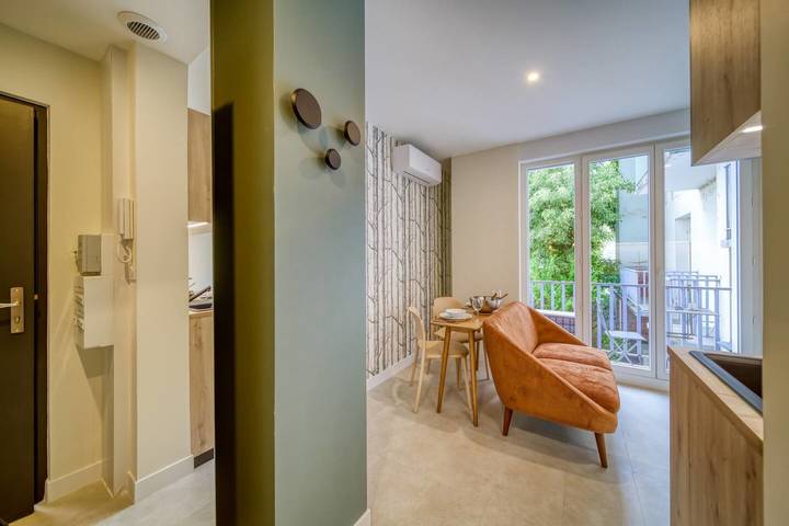 Apartamento entero, Apartamento de vacaciones para 2 personas con balcón in Grenoble, Isère