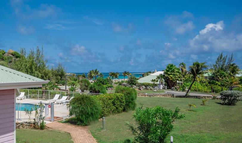 Hôtel pour 2 personnes, avec piscine ainsi que vue et jardin, adapté aux familles