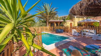 Casa rural para 12 personas, con piscina en Villanueva de la Concepción