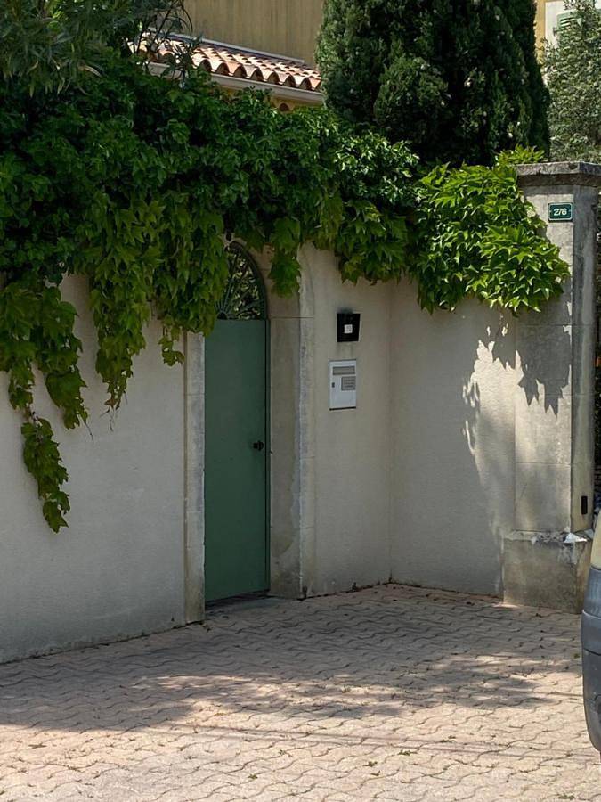 Gîte pour 2 personnes, avec terrasse et jardin ainsi que piscine et vue à Sérignan-du-Comtat - 3