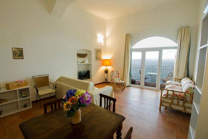 Gîte pour 5 personnes, avec balcon et vue, adapté aux familles à Tropea - 3