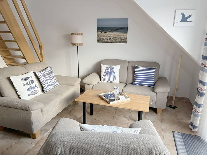 Apartamento entero, Komfortable Ferienwohnung in erster Reihe zur Ostsee mit Balkon in Zingst in Ostseebad Zingst, Zingst