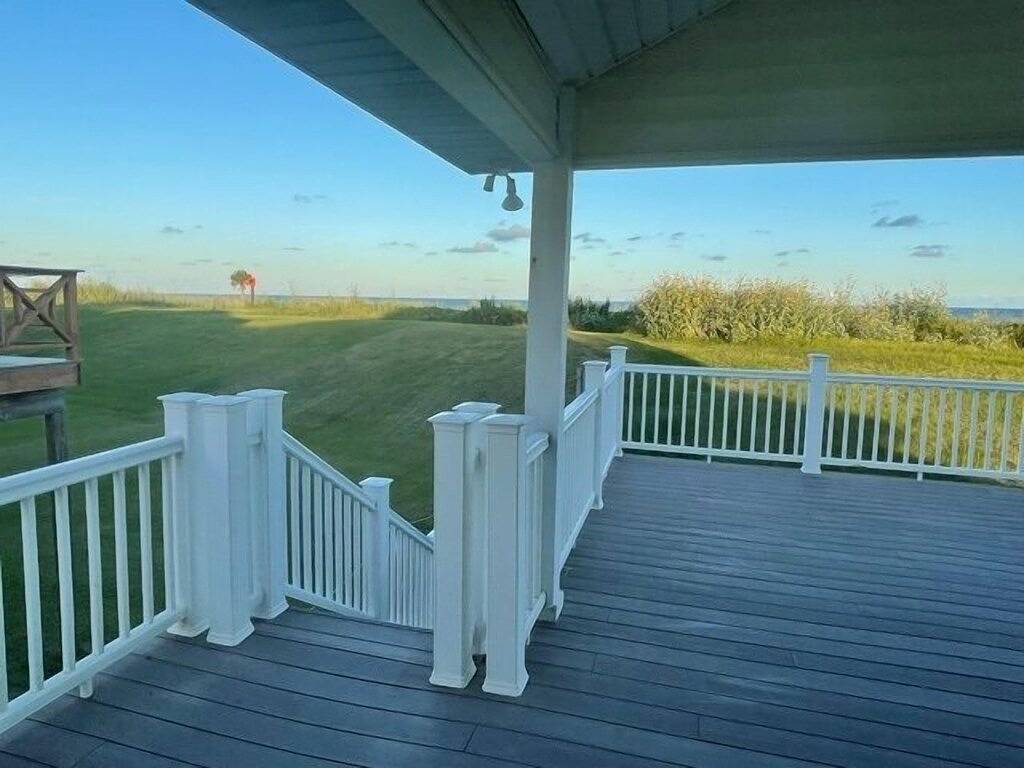 Campanile ist ein Strandcamp mitten auf Grand Isle in Grand Isle, Jefferson Parish