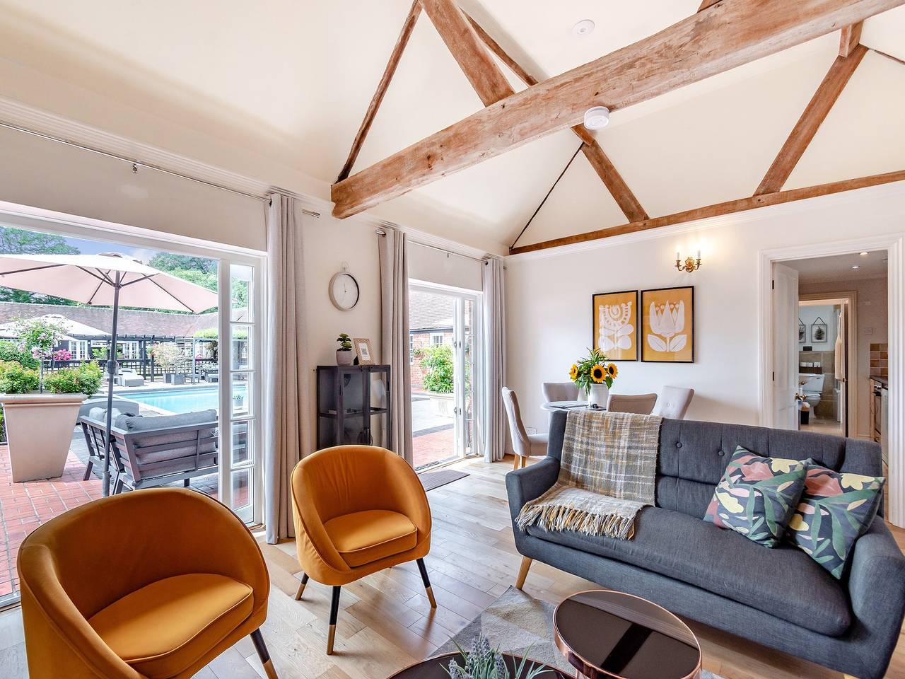 The Pool House - Uk49372 in Woking, Surrey