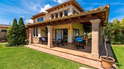 Villa in Pollença, Serra de Tramuntana für 9 