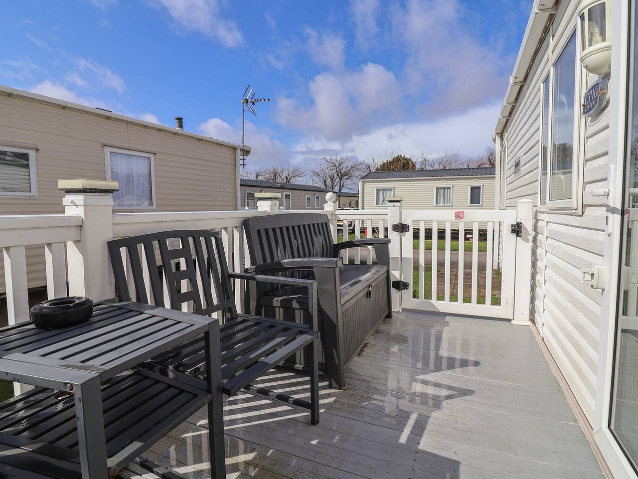 Caravan Cp10 in Prestatyn, Denbighshire