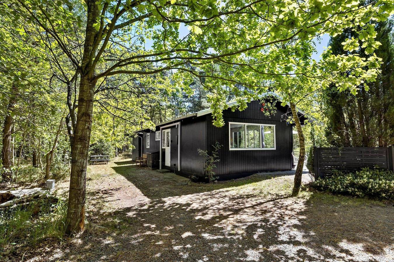 1401 Aakirkeby - Fyrrebakken 13 in Vestre Sømark, Pedersker