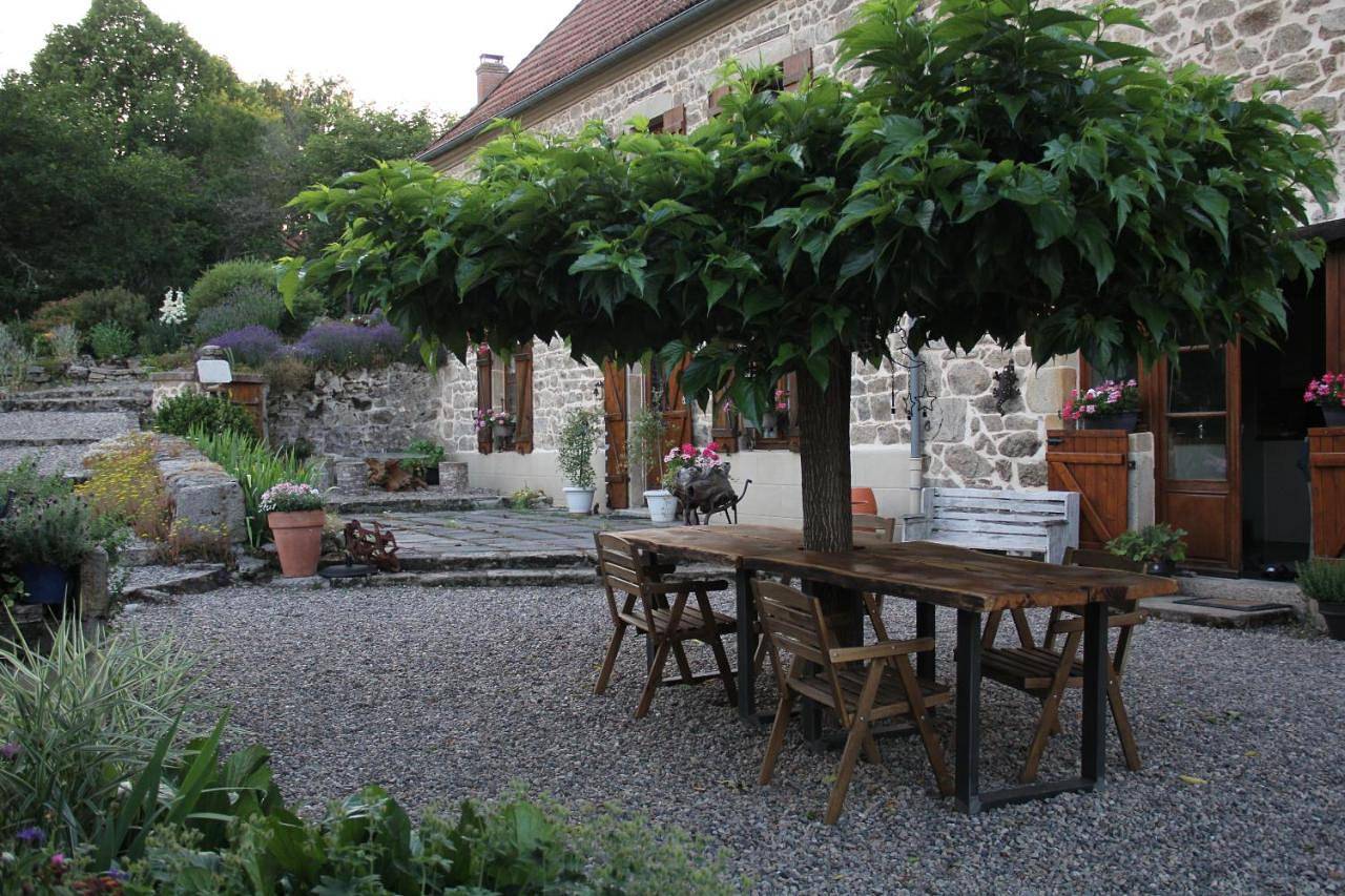 One-Bedroom Cottage in Saint-Priest-des-Champs, Puy-de-Dôme