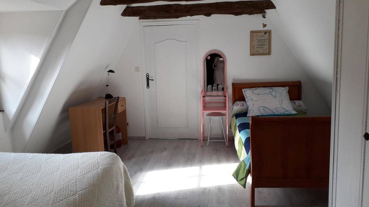 Two Connecting Double Rooms in Marcillac-Saint-Quentin, Périgord Noir