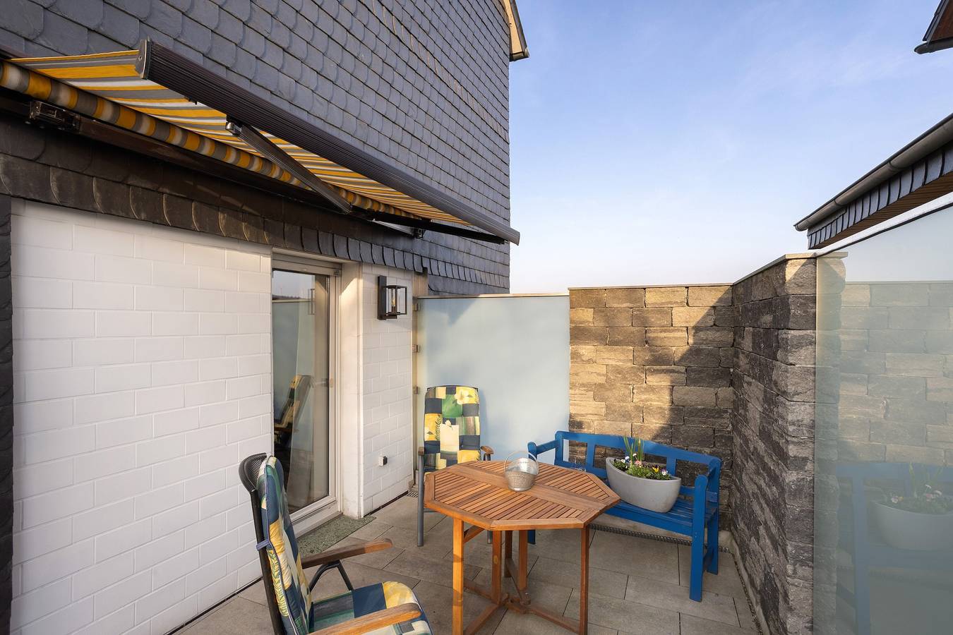 Appartement entier, Appartement de vacances 'Auszeit' avec terrasse privée, jardin commun et Wi-Fi in Arnsberg, Arrondissement du Haut-Sauerland