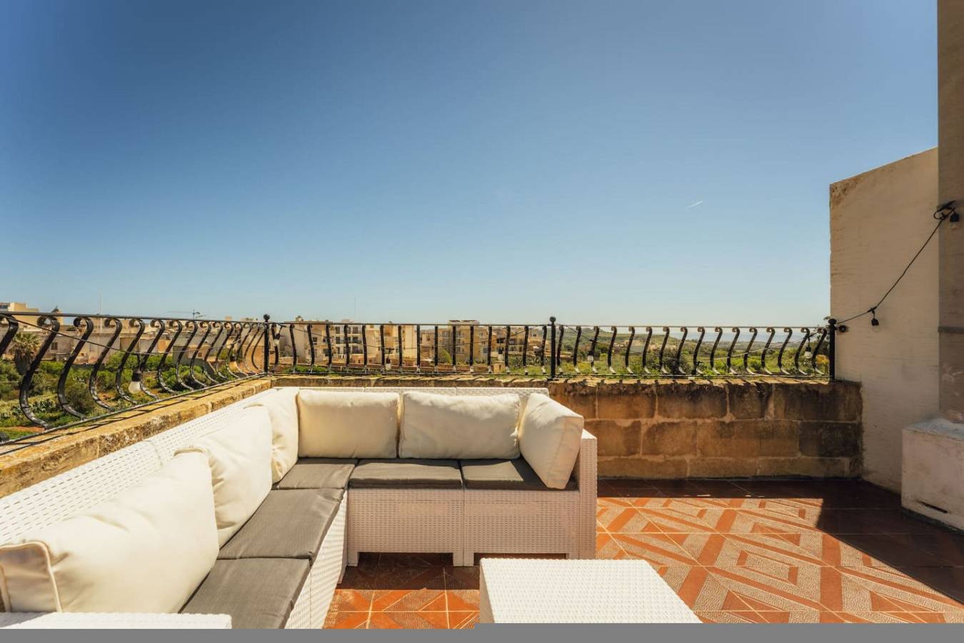 Authentic Xagħra Farmhouse with Private Pool in Xaghra, Gozo