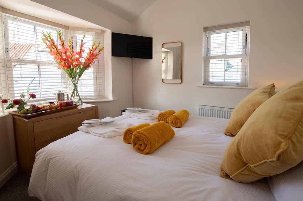 Salt Bay, pet friendly, country holiday cottage in Whitby in Whitby, North York Moors National Park