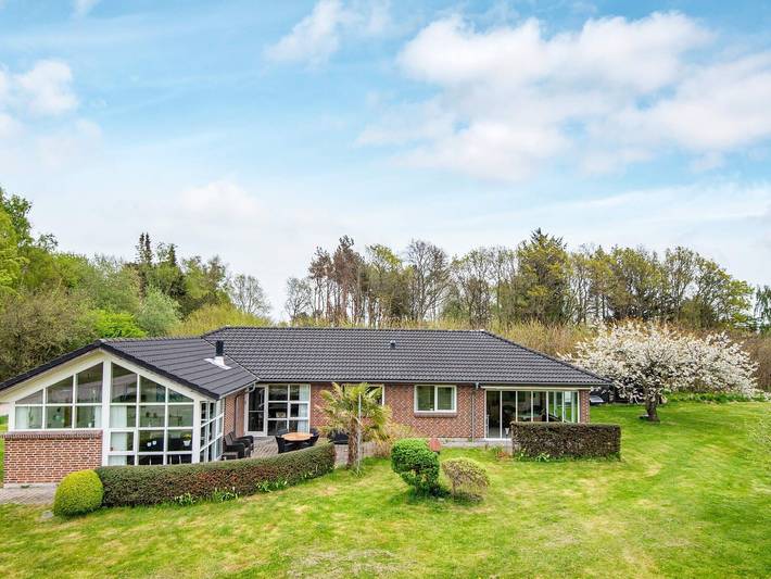 Feriehus for 6 personer, med Terrasse i Djursland