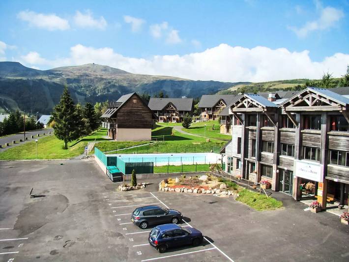 Gîte pour 6 personnes, avec sauna ainsi que piscine et jardin dans Lac Pavin - 2