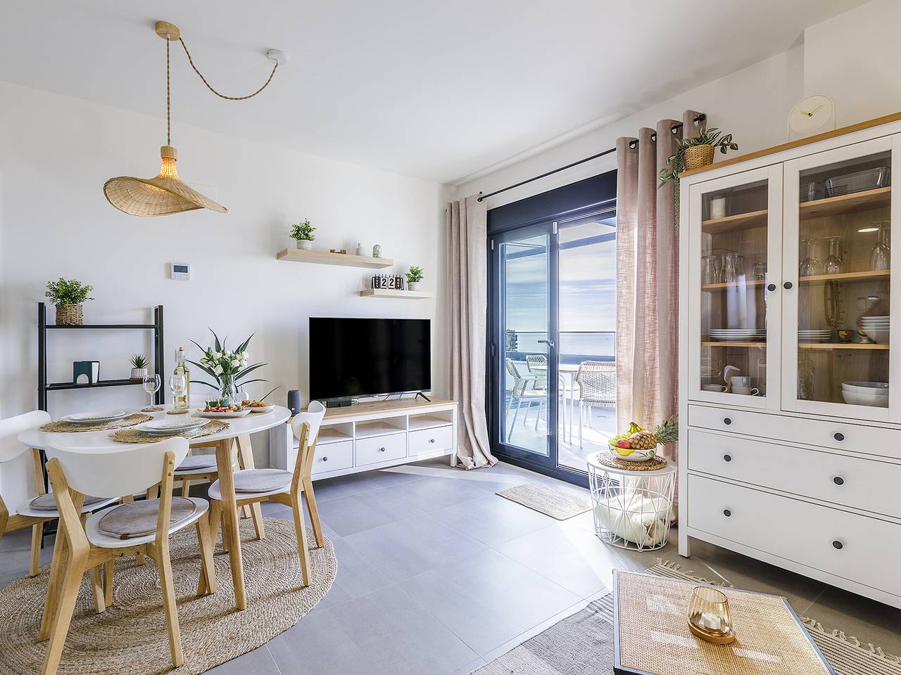 Apartamento entero, Encantador apartamento en Algarrobo con aire acondicionado in Caleta de Vélez, Vélez-Málaga