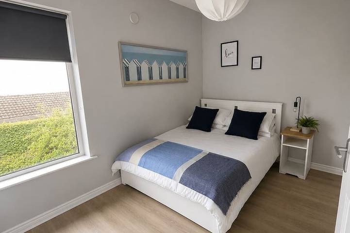 Apartamento entero, Modern and Spacious No. 6 - sleeps 6 - free parking in Galway, Condado de Galway
