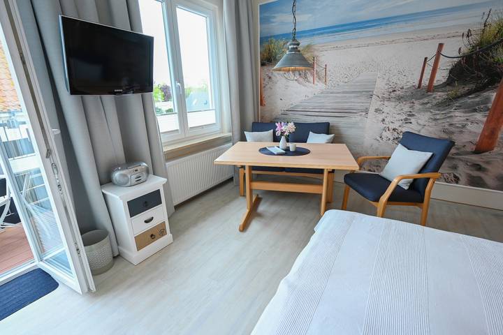 Ferienwohnung für 2 Personen, mit Garten und Balkon in Dahme - 4