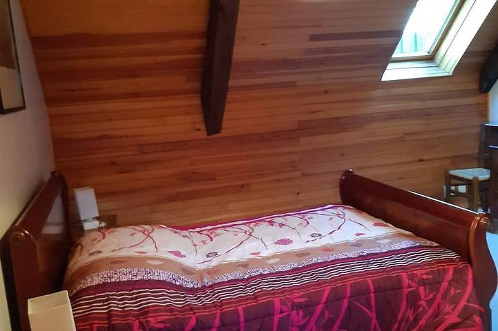 Location de vacances pour 9 personnes, avec terrasse et jardin à Arcizans-Dessus - 4