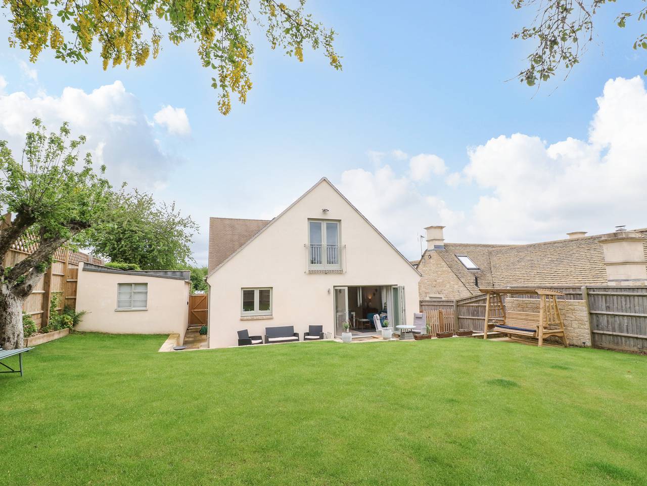 Tawny Cottage in Oxfordshire