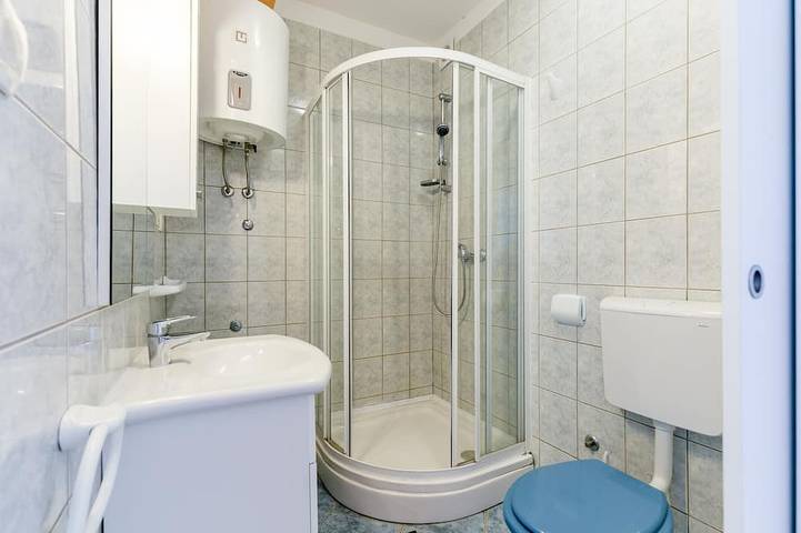 Apartamento entero, Apartamento-estudio en la playa Podstrana, Split in Podstrana, Condado de Split-Dalmacia