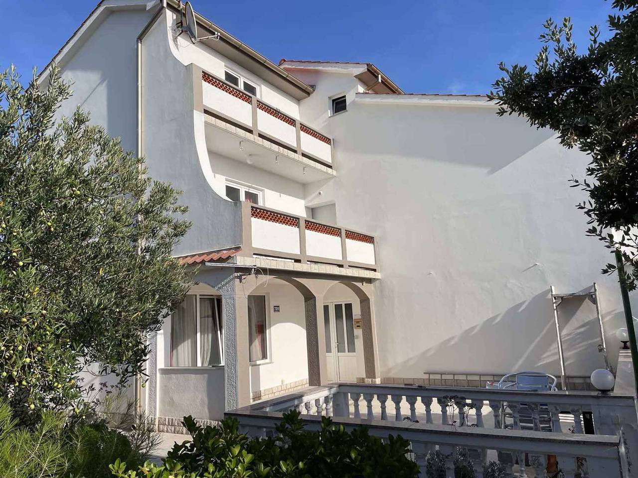 Ganze Ferienwohnung, Ferienwohnung 70 m vom Meer in Kaštel (Barbat), Barbat na Rabu