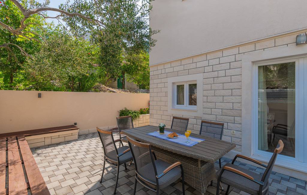 Holiday Home Vikk in Makarska by Villas Guide in Drvenik, Makarska Riviera