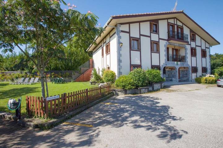 Maison de campagne pour 8 personnes, avec Balcon et Terrasse ainsi que Jardin et Vue à Deba
