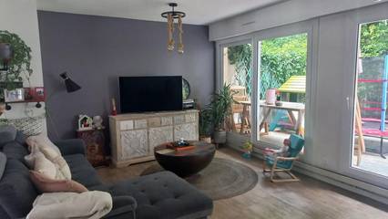 Gîte pour 4 personnes, avec balcon à Saint-Julien-les-Villas