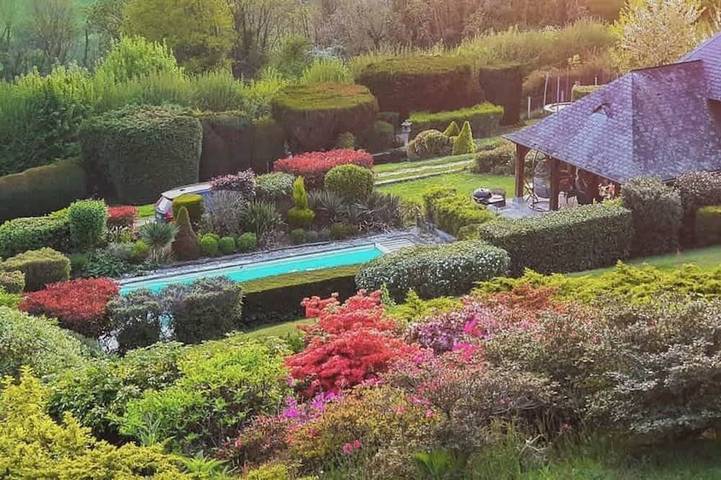 Gîte pour 10 personnes, avec Jardin et Piscine à Manneville-la-Raoult