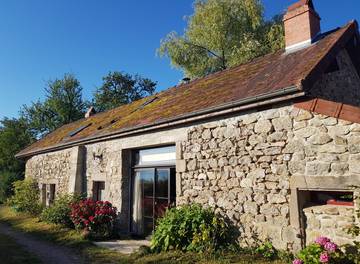 Gîte pour 7 personnes, avec terrasse et jardin dans Saône-et-Loire