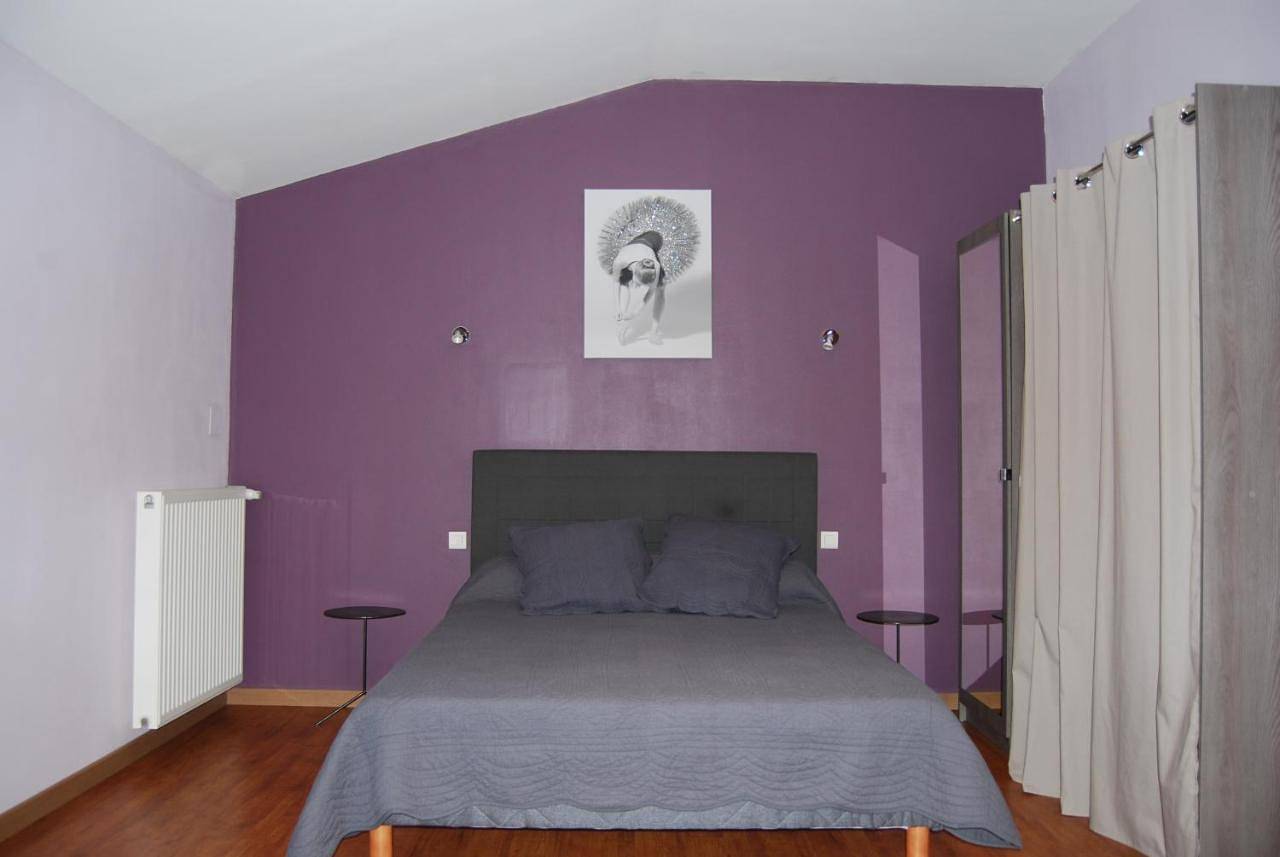 Double Room with Private Bathroom in Grazac (Tarn), Région d'Albi
