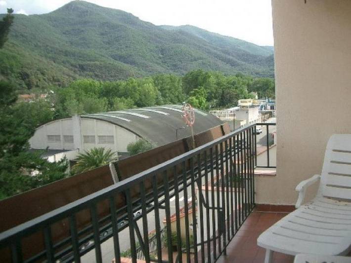 Gîte pour 5 personnes, avec terrasse à Montbolo - 3