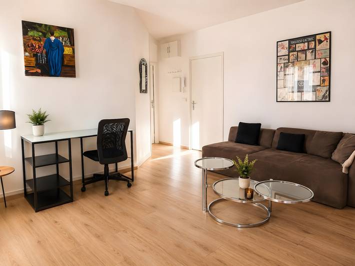 Ferienwohnung für 2 Personen, mit Balkon in Antibes - 2