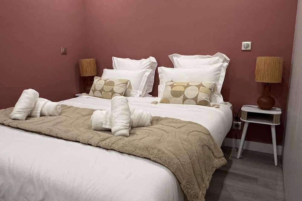 Fair-Play Home 12 guests, garden, parking, billard in Maisons-Alfort, Valle del Marne