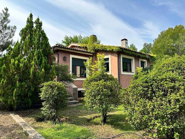 Chalet para 10 personas, con piscina además de vistas y jardín - 1