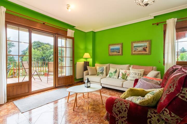 Apartamento de vacaciones para 12 personas, con balcón, Se admiten mascotas en Valle del Miera - 2