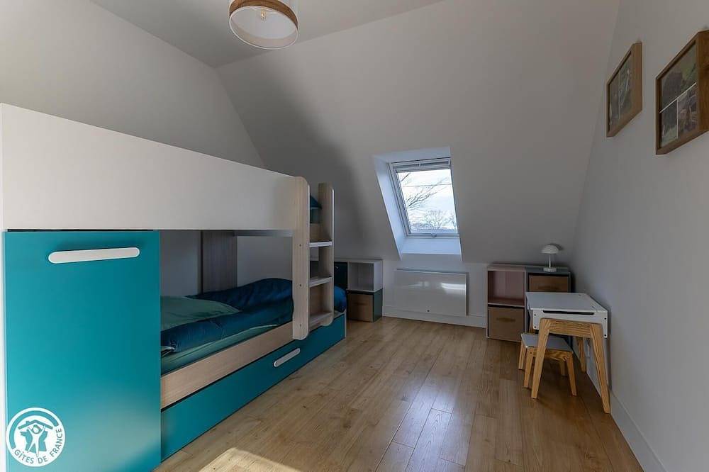 Gîte de Fernand - Picherande in Picherande, Volcans d'Auvergne Regional Nature Park