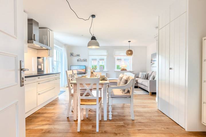 Ferienwohnung für 6 Personen, mit Terrasse und Garten sowie Ausblick in Oldsum - 4