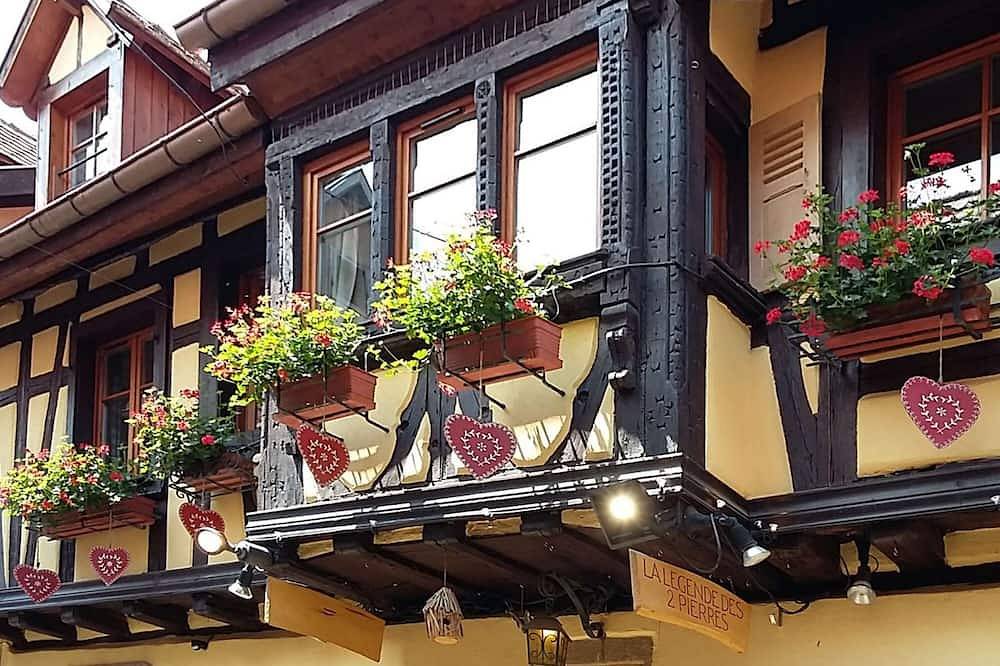 Ganze Wohnung, Bildunterschrift 2 Steine ​​Hohlandsbourg - Ruhig - Im Herzen des historischen Zentrums in Eguisheim, Regionaler Naturpark Belchen der Vogesen