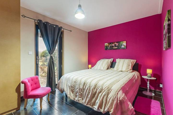Gîte pour 4 personnes, avec terrasse ainsi que jacuzzi et piscine, animaux acceptés à Pannecé - 2