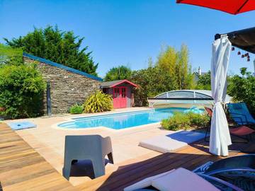 Gîte pour 4 personnes, avec terrasse et piscine à Saint-Jean-des-Mauvrets