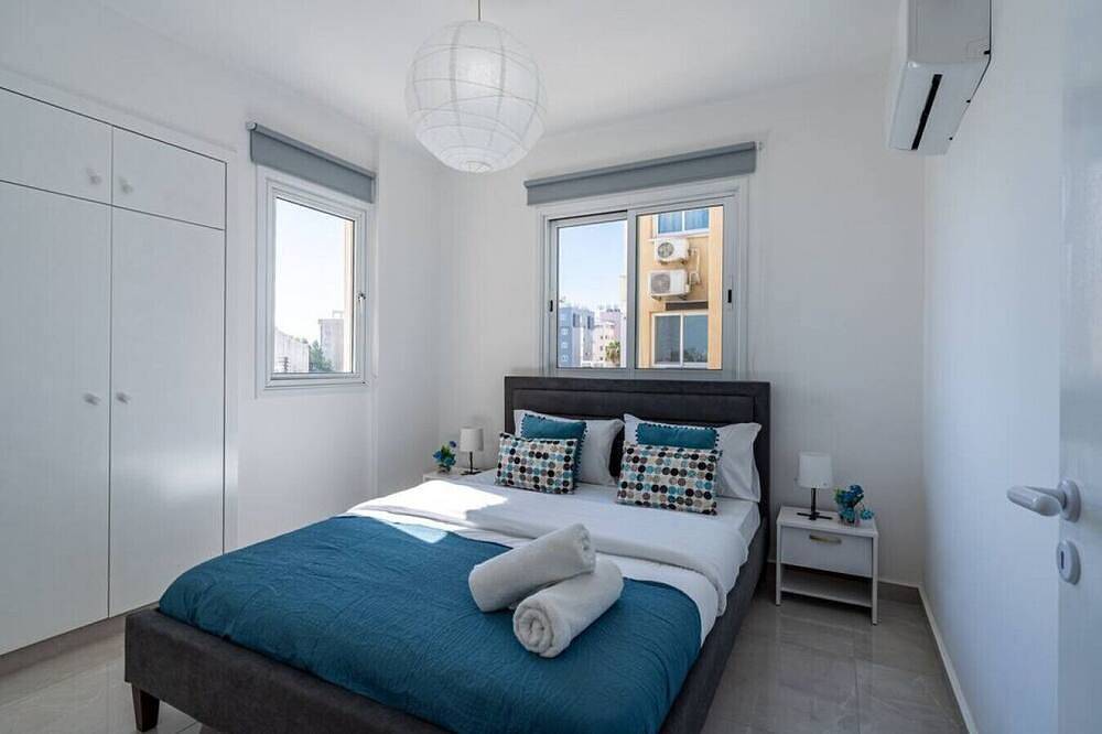 Ganze Wohnung, Andrea 3-Bedroom Apt in Mackenzie W/ Pool in Larnaka, Larnaca Bezirk