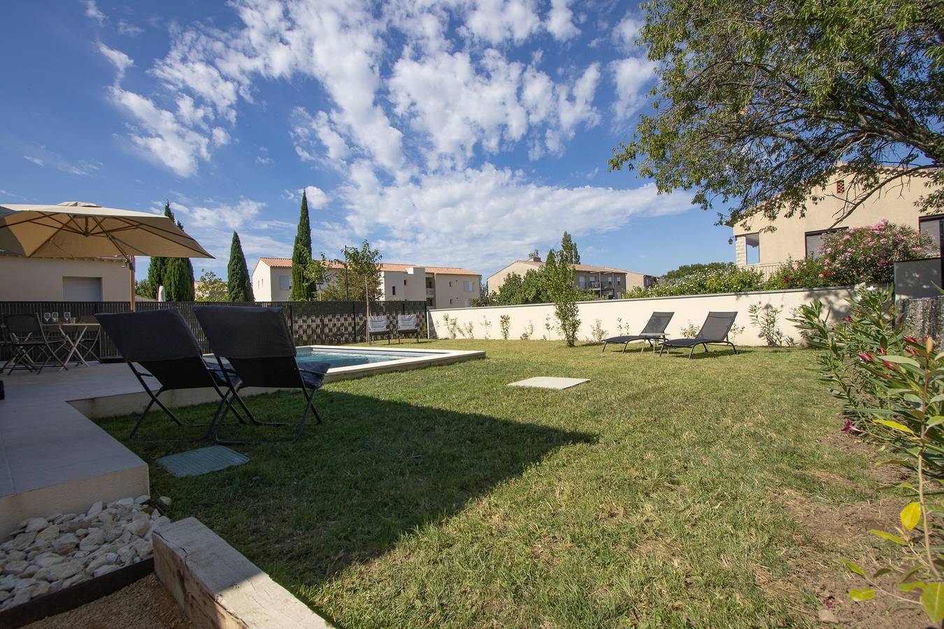 Syrah Villa neuve avec piscine privée au coeur du village - 4 pers. in Suze-la-Rousse, Región de Nyons