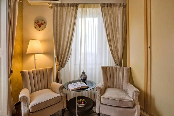 Chambre d’hôte pour 3 personnes, avec vue et terrasse à Sorrento - 2