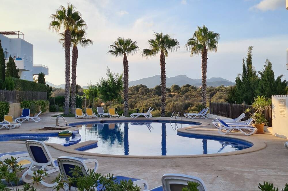 Ganze Wohnung, El Nido - Penthouse 200m vom Yachthafen mit Pool + priv. Dachterrasse, A/C, Wlan in Cala d'Or, Santanyí