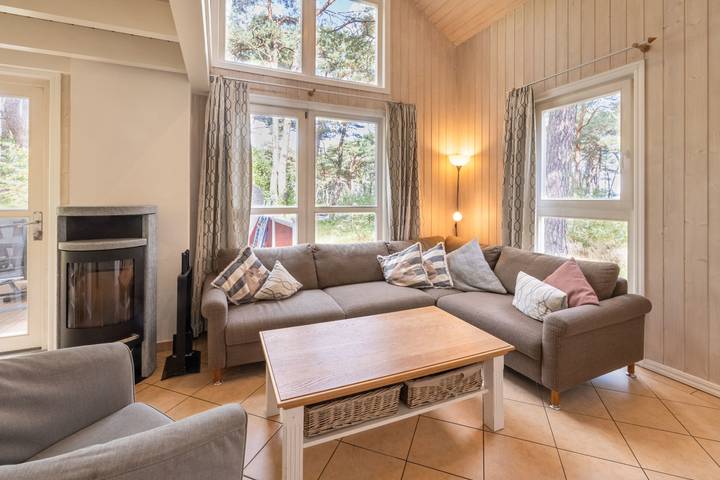 Strandhaus für 6 Personen, mit Whirlpool und Terrasse sowie Sauna in Baabe